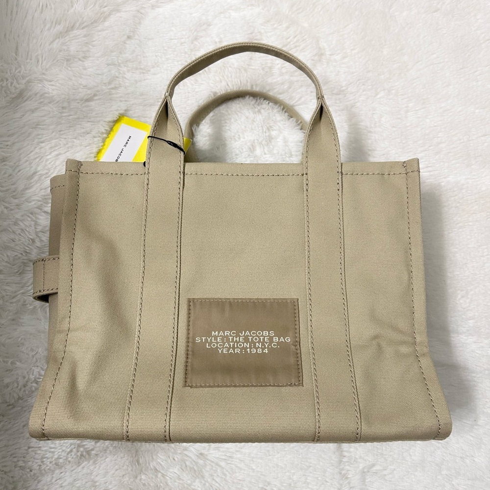 Marc Jacobs Canvas The Tote Bag - Medium - Picture 10 of 17